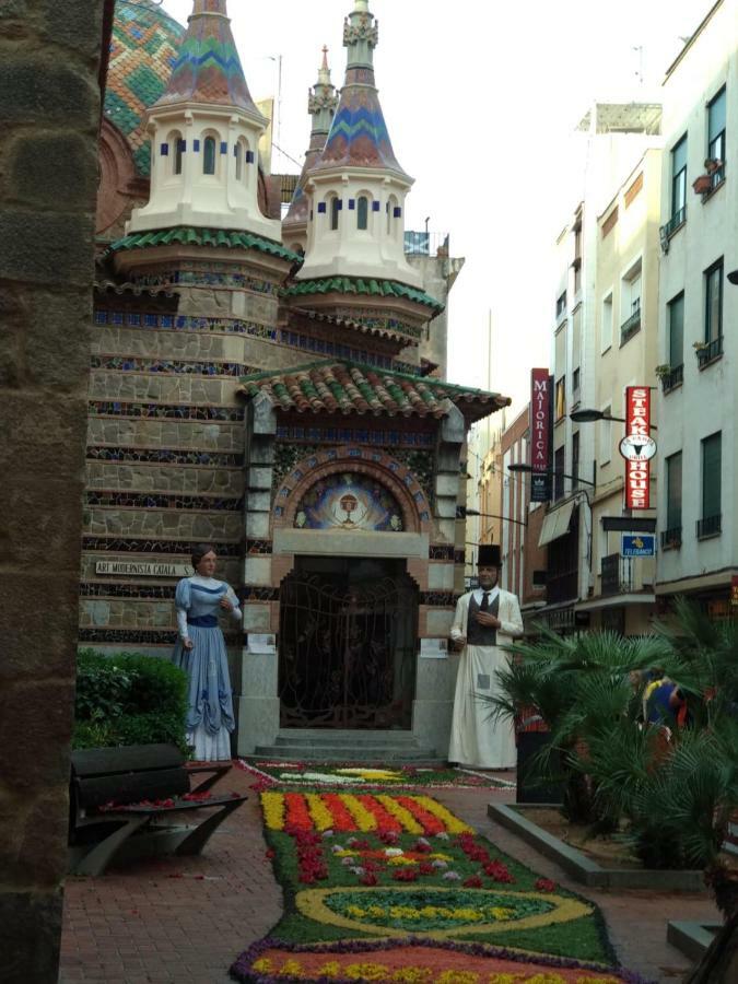 Apartaments Sant Pere Льорет-де-Мар Экстерьер фото